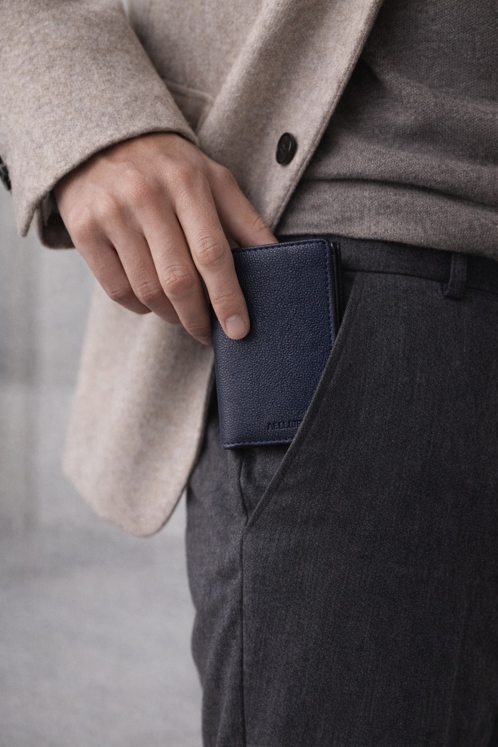 Suprema Blue Men's Vertical Leather Wallet