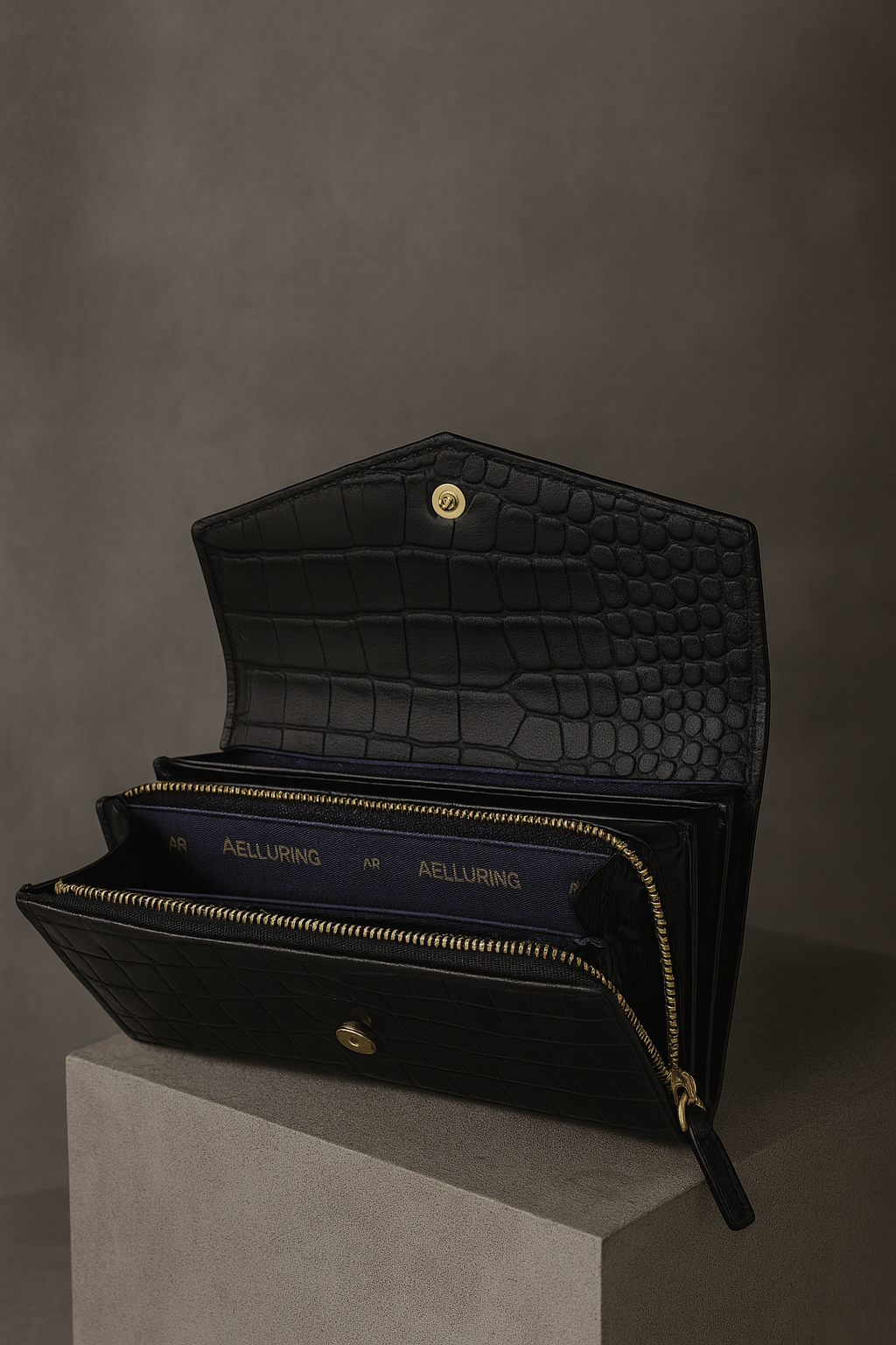 Aelluring Croco Black Women's Leather Wallet 04